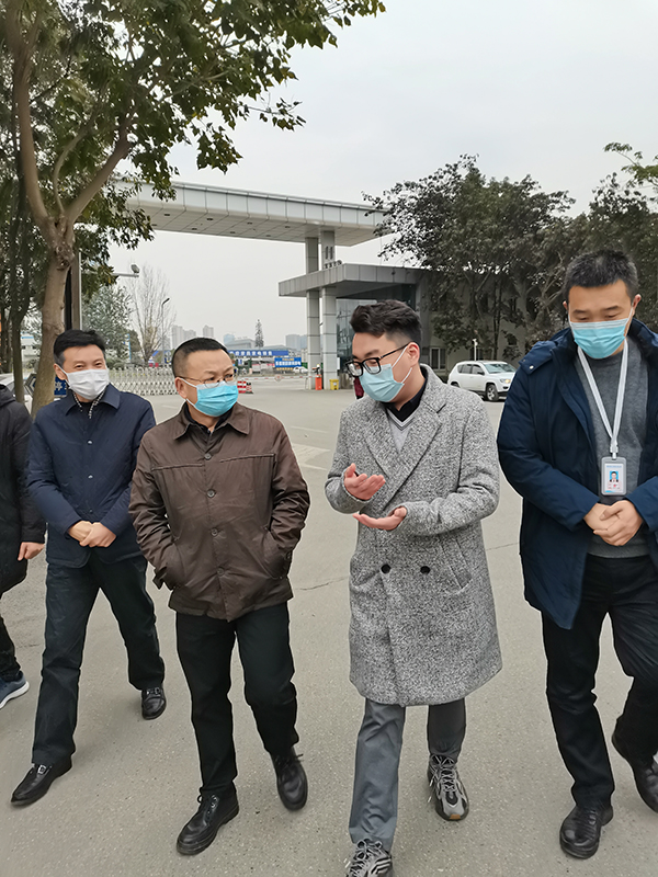 街道领导走访合乐HL8集团集团并开展节前安全检查工作