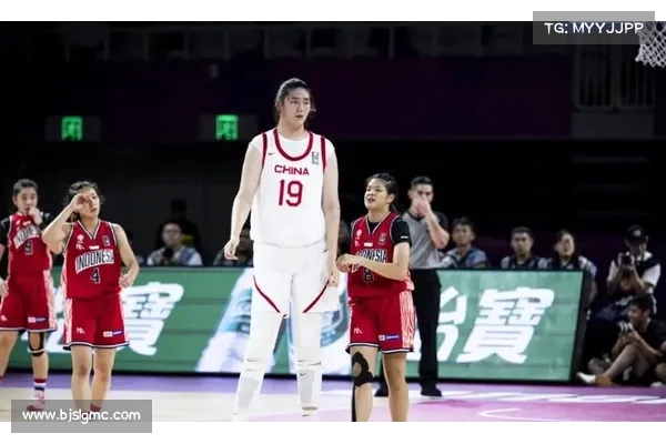 中国女篮再迎重磅引援!17 岁 2 米 26 新星张子宇破格入选国家队 中国女篮再迎重磅引援!17 岁 2 米 26 新星张子宇破格入选国家队
